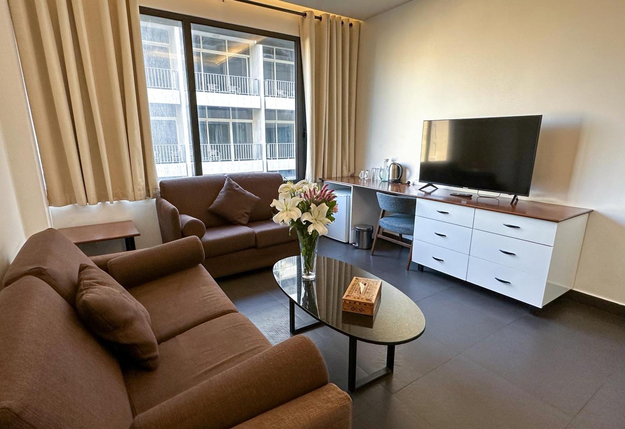 Hamra Urban Gardens Hotel Beirut Ngoại thất bức ảnh