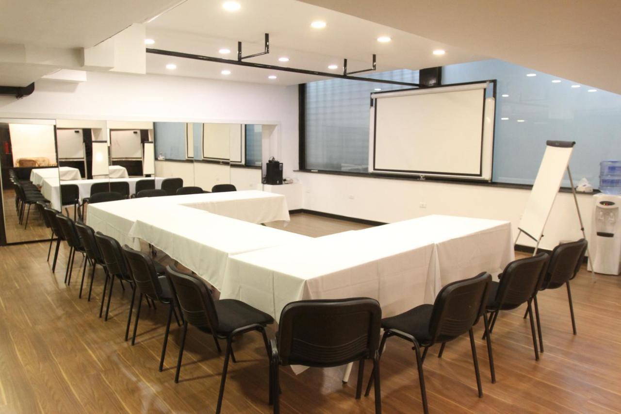 Hamra Urban Gardens Hotel Beirut Ngoại thất bức ảnh